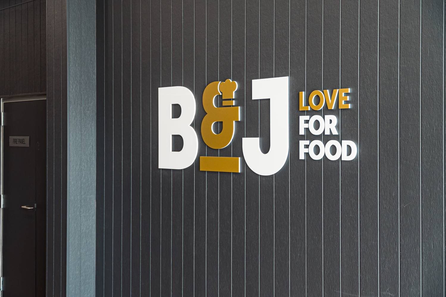 B&J Kitchen, Dusk Media