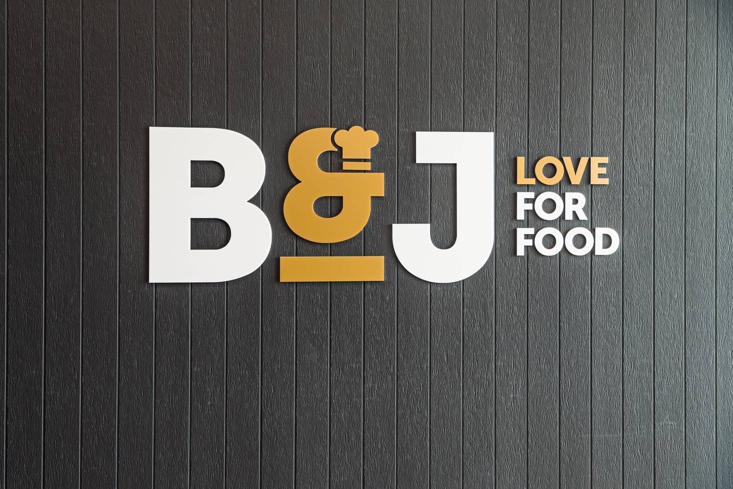 B&J Kitchen, Dusk Media