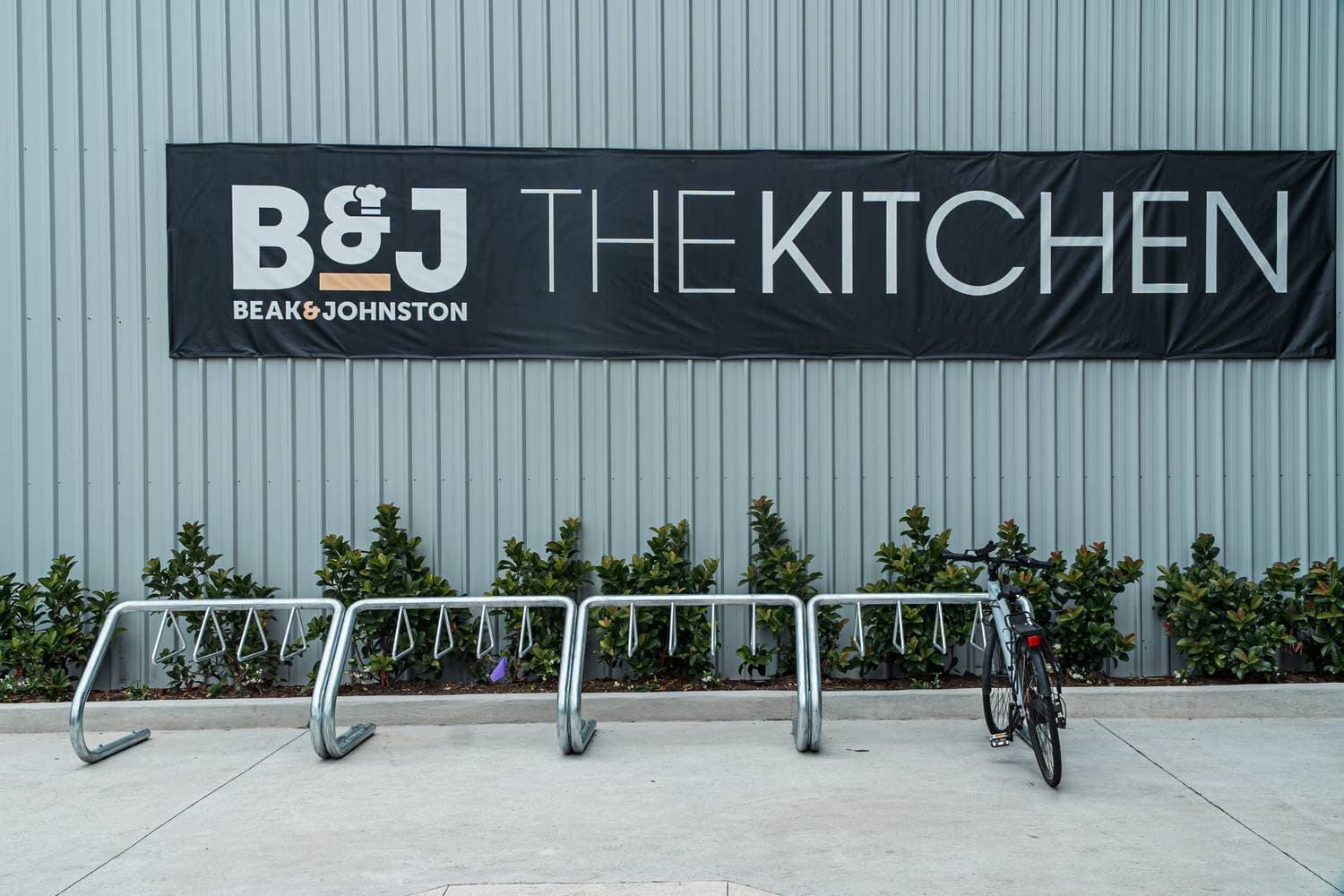 B&J Kitchen, Dusk Media